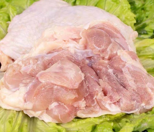 protein in boneless chicken thigh