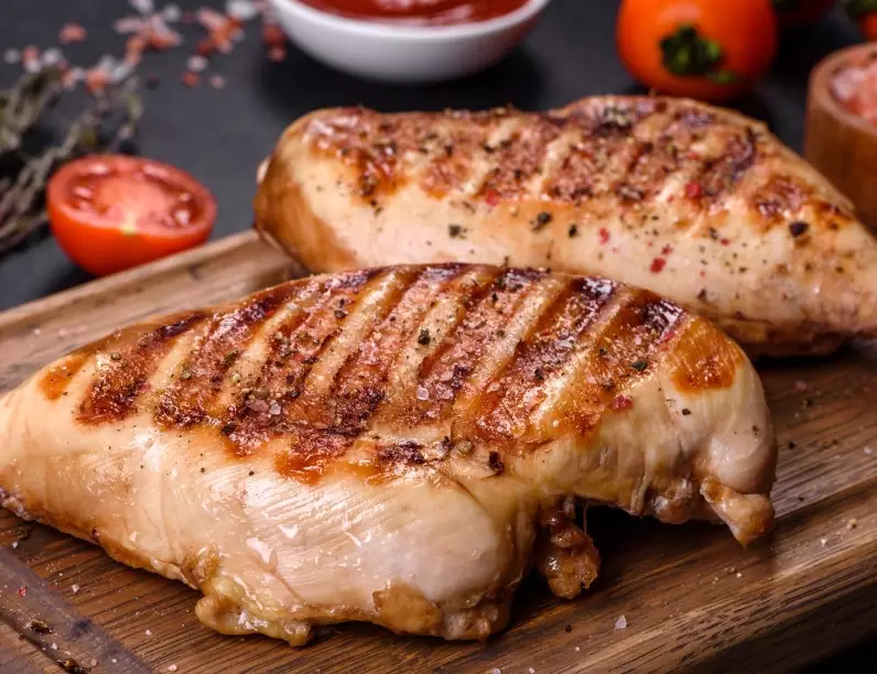 chicken thighs nutrition