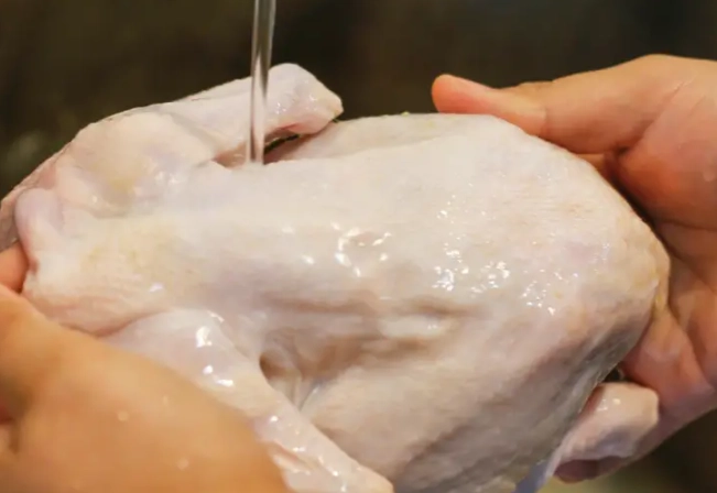 how long to thaw chicken