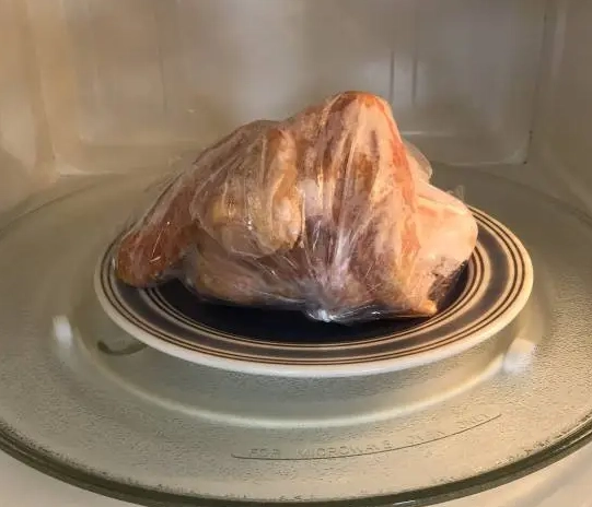 safe chicken thawing
