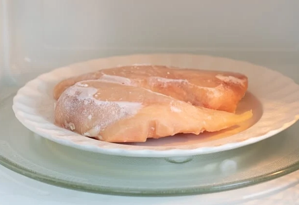 frozen chicken thawing time