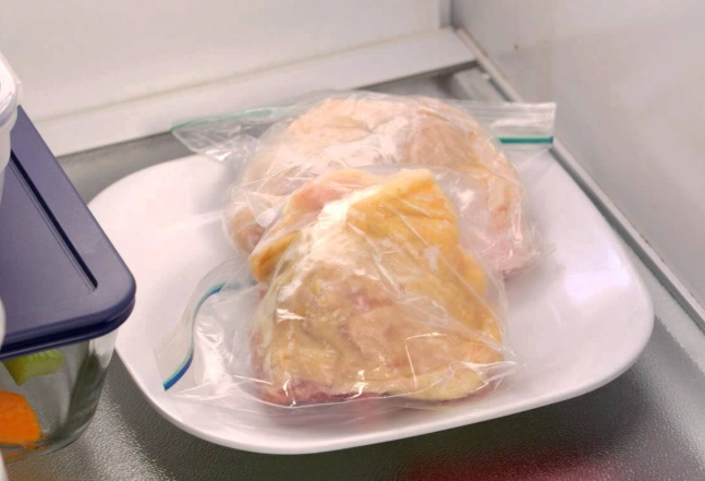safe chicken defrosting