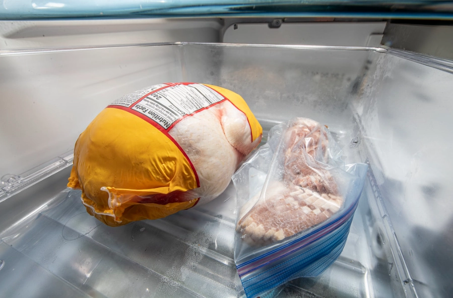 how long can thawed chicken stay in the fridge