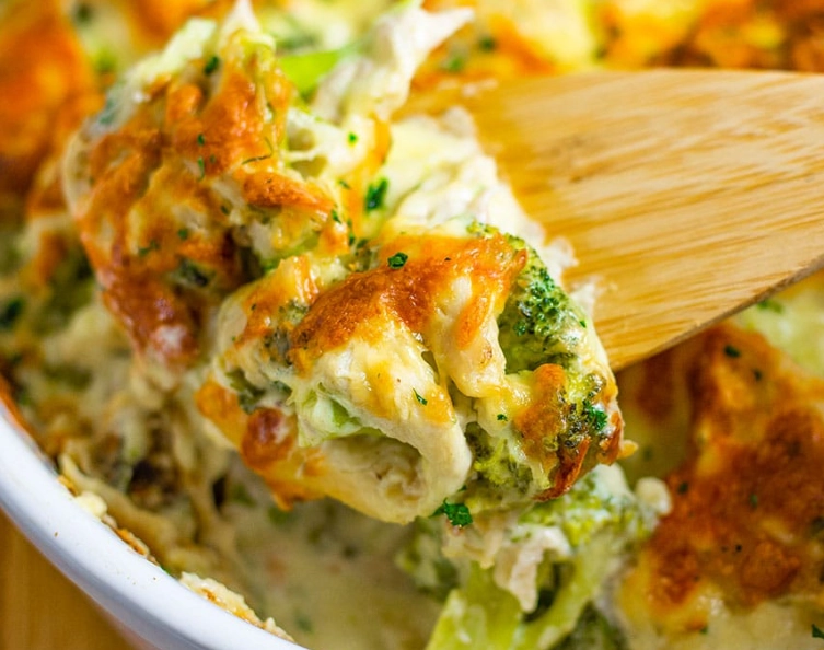 easy chicken broccoli casserole easy chicken broccoli casserole