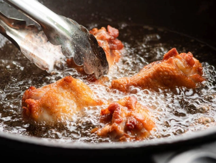 how hot to fry chicken how hot to fry chicken