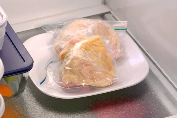 how long for chicken to defrost