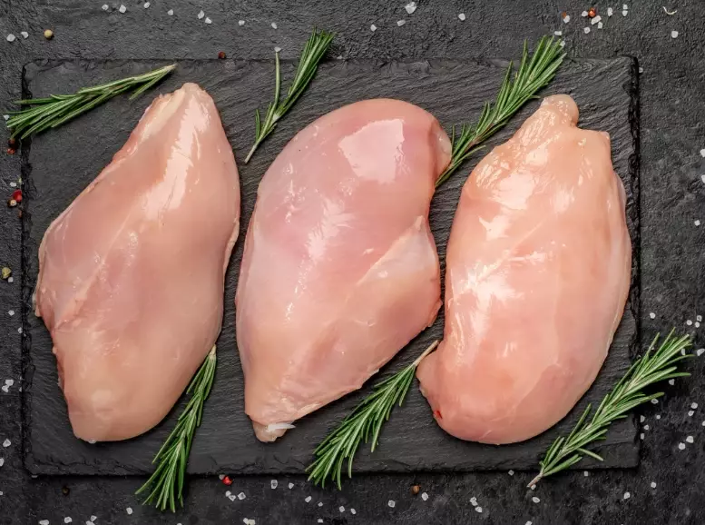 skinless chicken thigh calories
