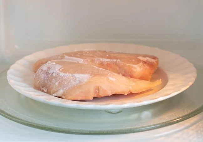 how long to defrost chicken in fridge