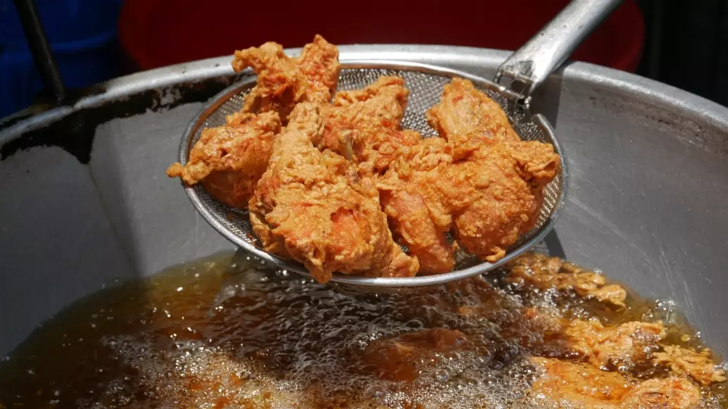 how long to fry chicken