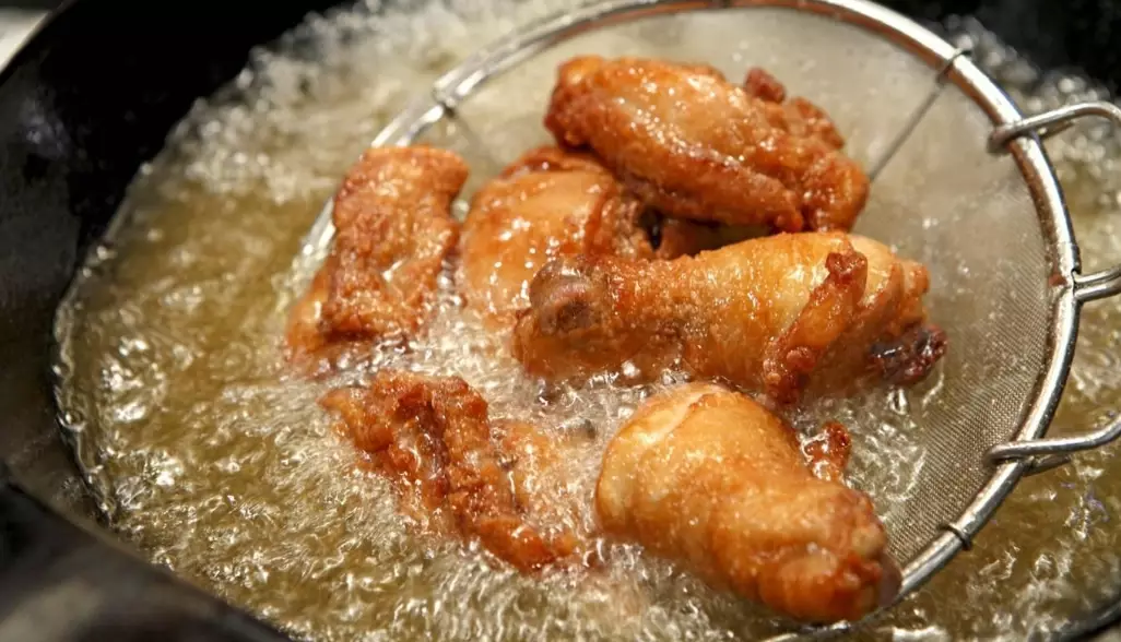 how long to deep fry chicken