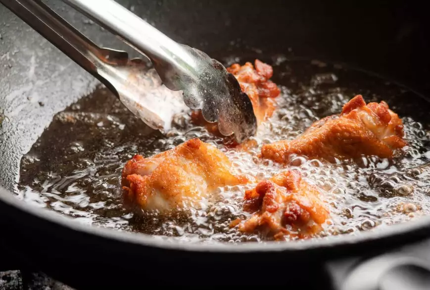 frying chicken temperature