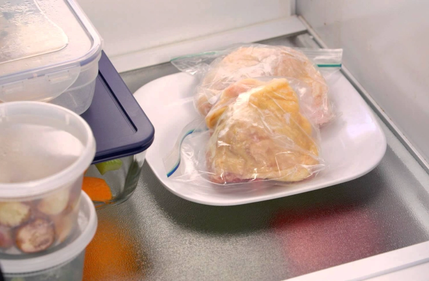 safe chicken thawing